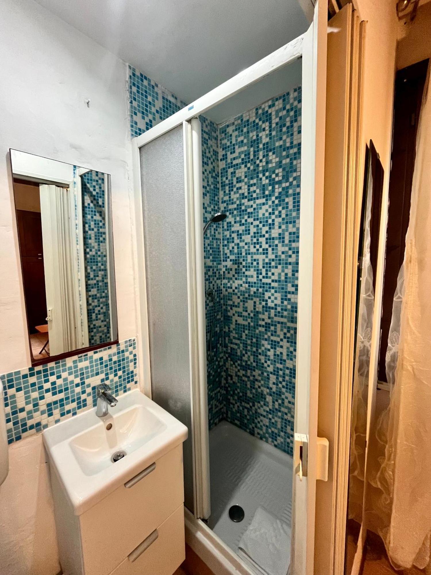 Mini Very Close To The Train Station Apartamento Florencia