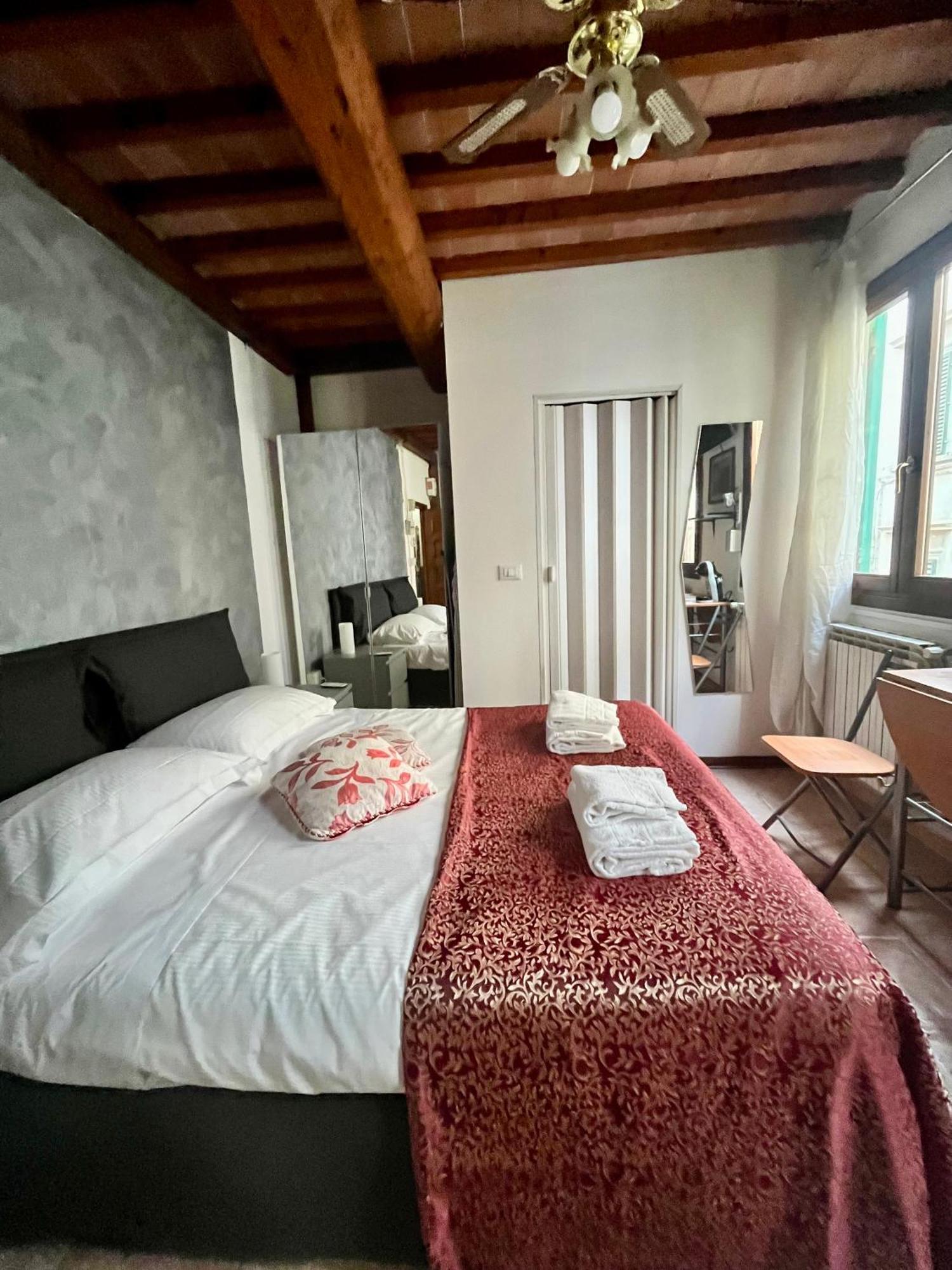 Apartamento Mini Very Close To The Train Station Florencia